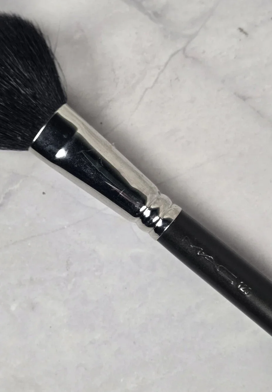 MAC Cosmetics 129 Synthetic Powder / Blush Makeup Brush.
